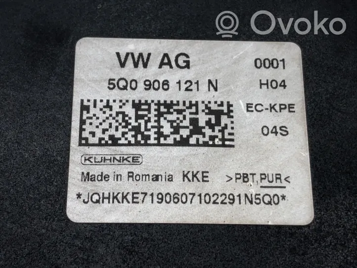 Volkswagen Golf VII Autres unités de commande / modules 5Q0906121N