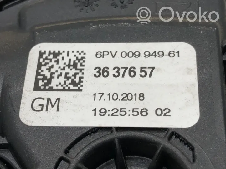 Opel Crossland X Pedał gazu / przyspieszenia 3637657