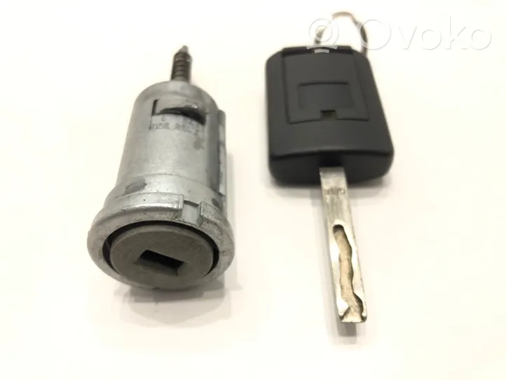 Opel Meriva A Ignition lock 13168306