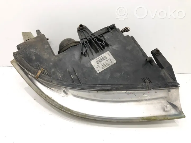 Volkswagen PASSAT B5.5 Lampa przednia 3B0941015AK