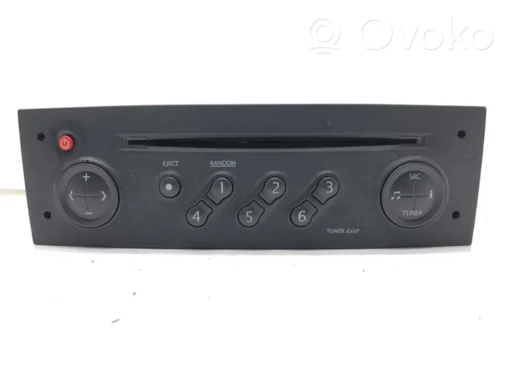 Renault Scenic II -  Grand scenic II Radio/CD/DVD/GPS head unit 8200300858B