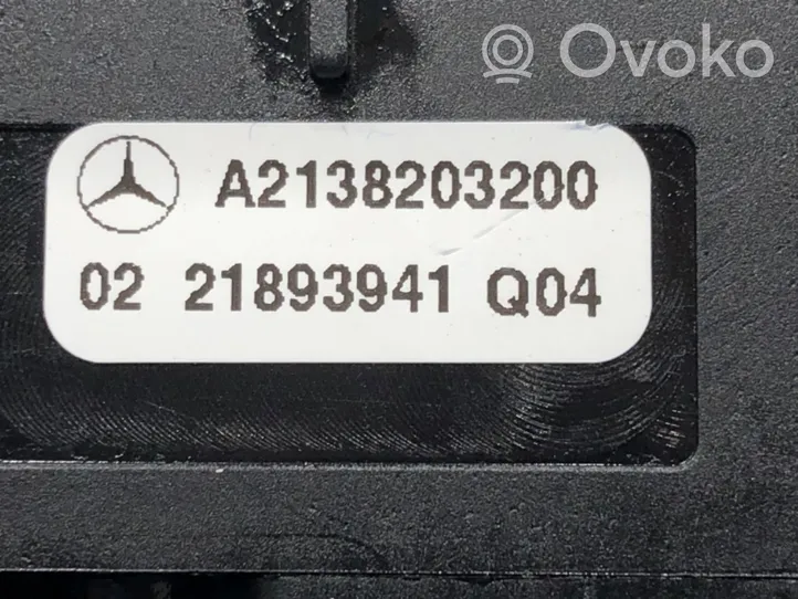 Mercedes-Benz CLS C257 Connettore plug in USB A2138203200