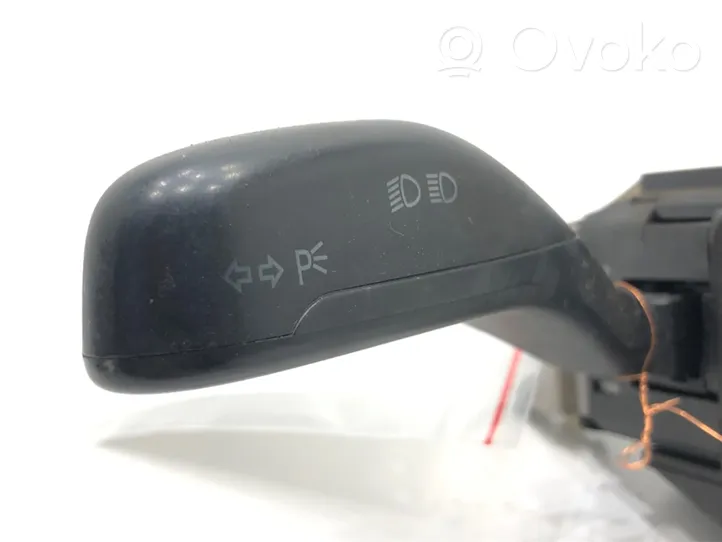 Seat Cordoba (6L) Interruptor/palanca de limpiador de luz de giro 6Q0953503AC