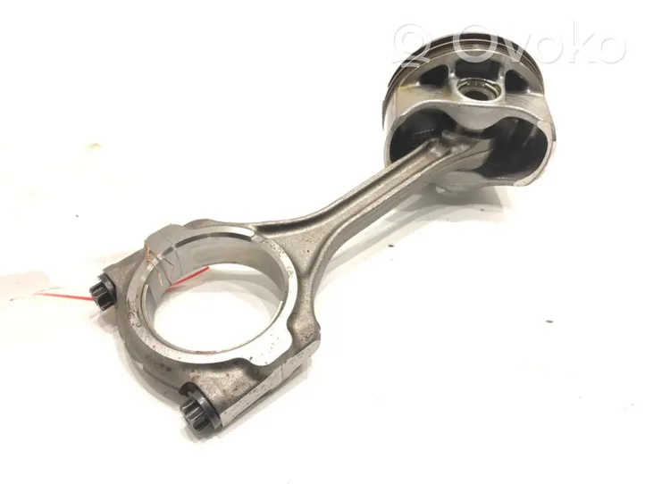 Toyota Yaris Piston avec bielle FM15A