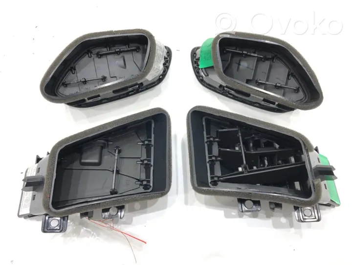 Opel Grandland X Moldura protectora de la rejilla de ventilación lateral del panel 