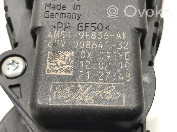 Ford Focus Pedał gazu / przyspieszenia 4M51-9F836-AK