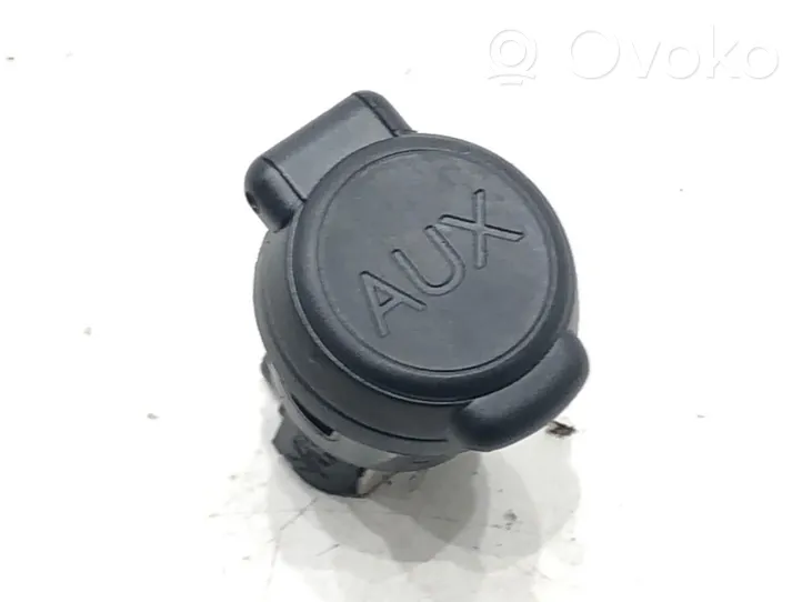 Peugeot 508 Connettore plug in USB 96647952XT