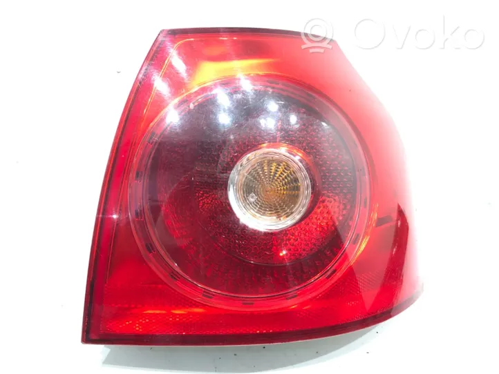 Volkswagen Golf V Lampa tylna 