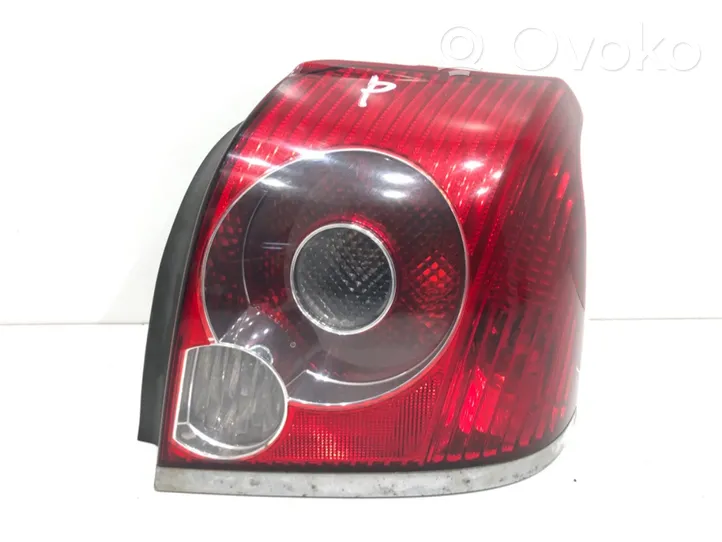 Toyota Avensis T250 Lampa tylna 