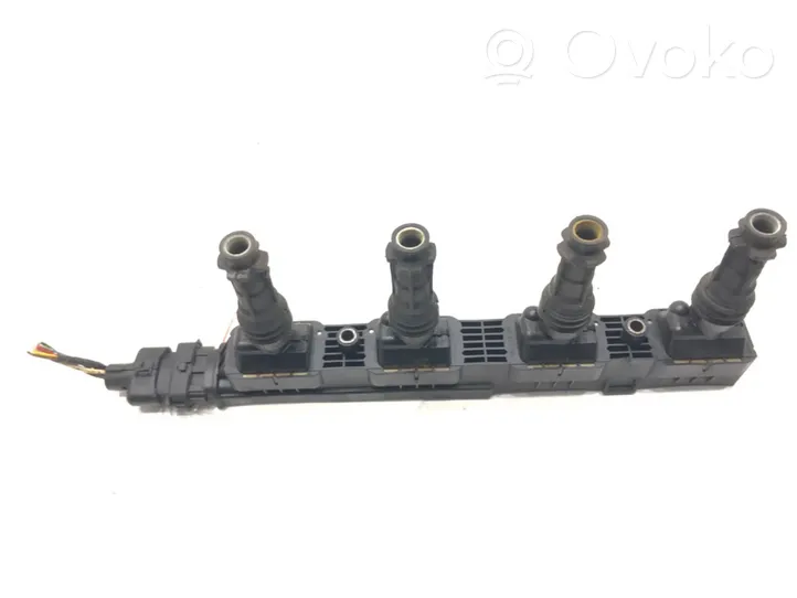 Opel Astra H Bobine d'allumage haute tension 0221503472