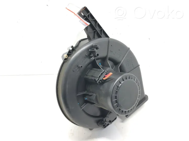 Volkswagen Polo IV 9N3 Ventola riscaldamento/ventilatore abitacolo 6Q1820015G