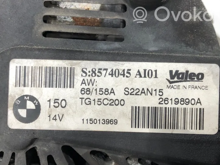 Toyota Auris E180 Generatore/alternatore 8574045