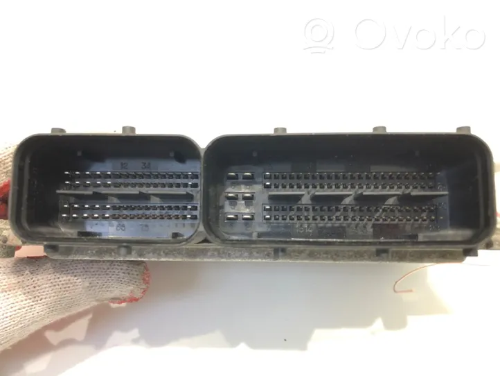 Chevrolet Orlando Komputer / Sterownik ECU silnika 25186182