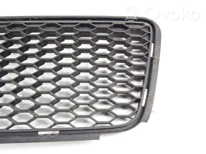 Suzuki Swift Grille inférieure de pare-chocs avant 7172157K0