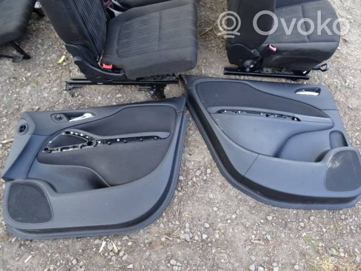 Opel Zafira C Set di rivestimento sedili e portiere 