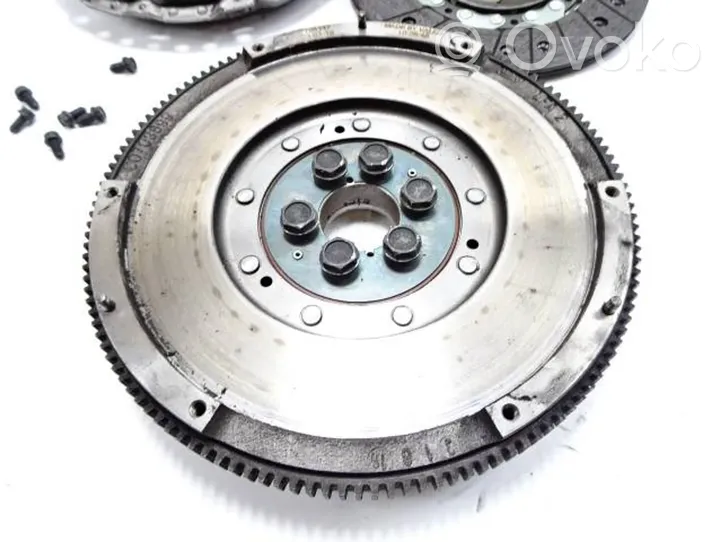 Volkswagen PASSAT CC Clutch pressure plate 324035510