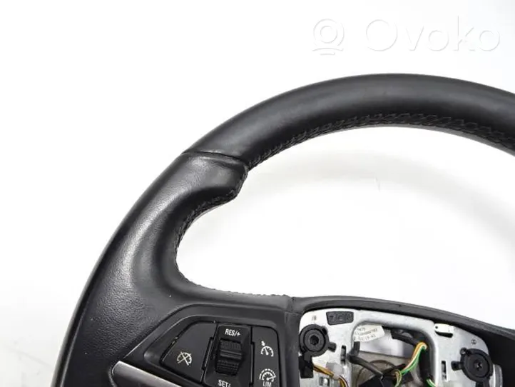 Opel Zafira C Steering wheel 