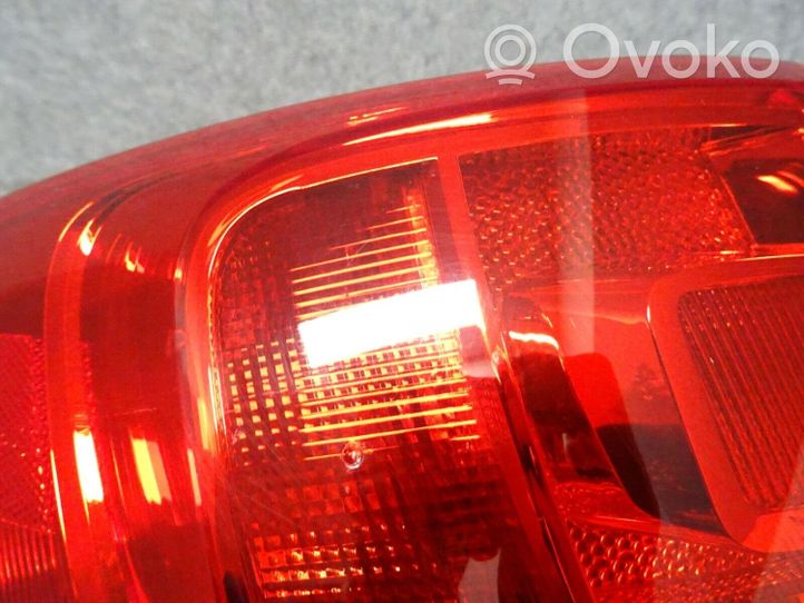 Volkswagen Jetta VI Lampa tylna 5C6945095