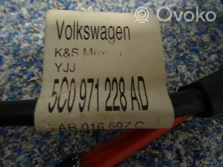 Volkswagen Jetta VI Positive cable (battery) 5C0971228AD