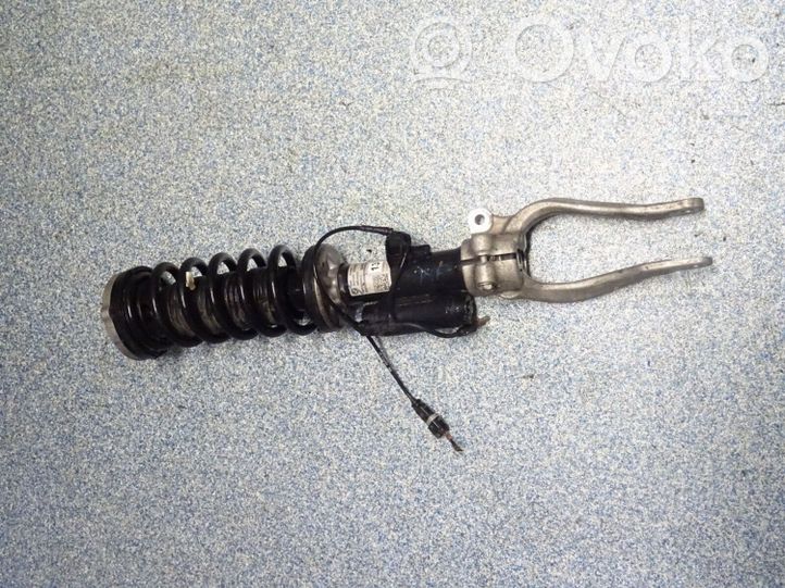 6866396 BMW 5 G30 G31 Front shock absorber with coil spring  