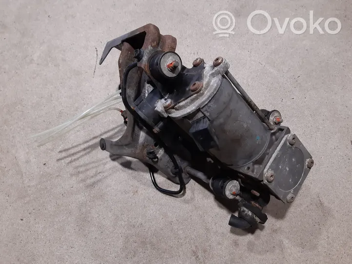 Mercedes-Benz S W222 Compresseur / pompe à suspension pneumatique A2223200404