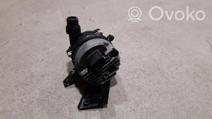 Mercedes-Benz C AMG W205 Electric auxiliary coolant/water pump A0005002300