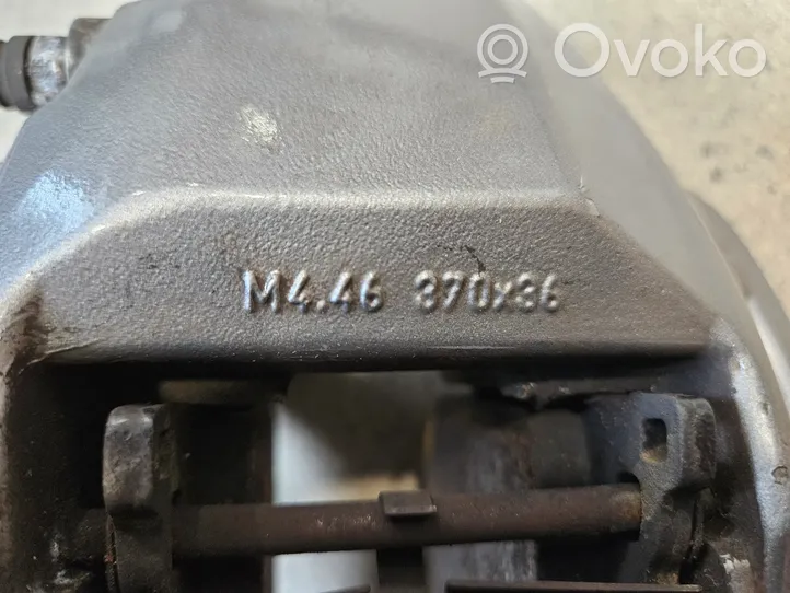 Mercedes-Benz S W222 Bremsscheiben und Bremssättel eingestellt 