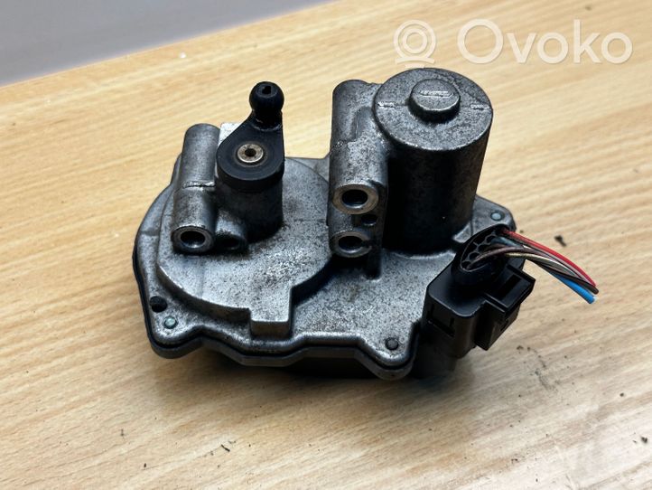 Audi A6 S6 C6 4F Attuatore/motore della valvola del collettore di aspirazione 059129086L