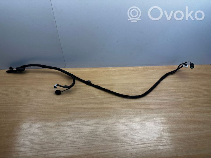 Volkswagen Golf Sportsvan Windshield washer fluid hose 