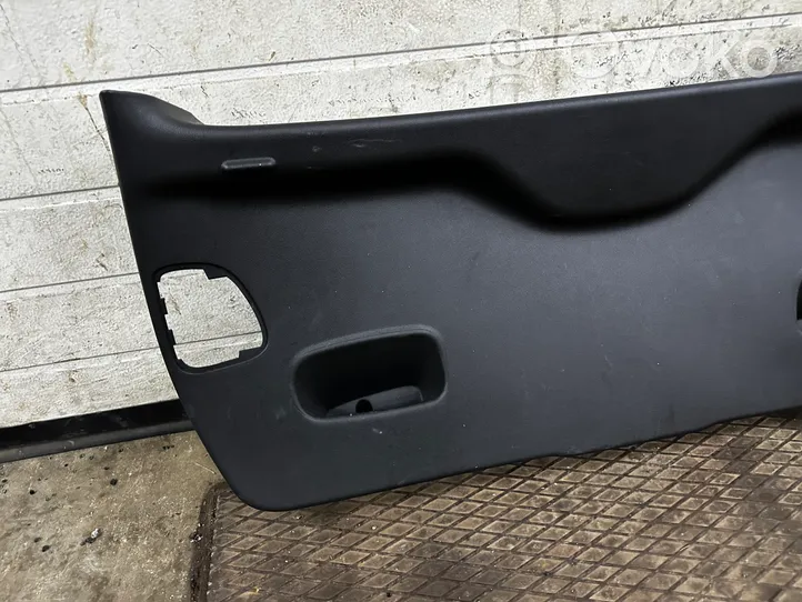 Opel Meriva B Rivestimento portellone posteriore/bagagliaio 13265628