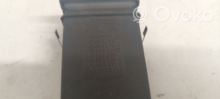 Volkswagen Touareg I Interruptor de la calefacción de la luna/parabrisas 1J0953235A