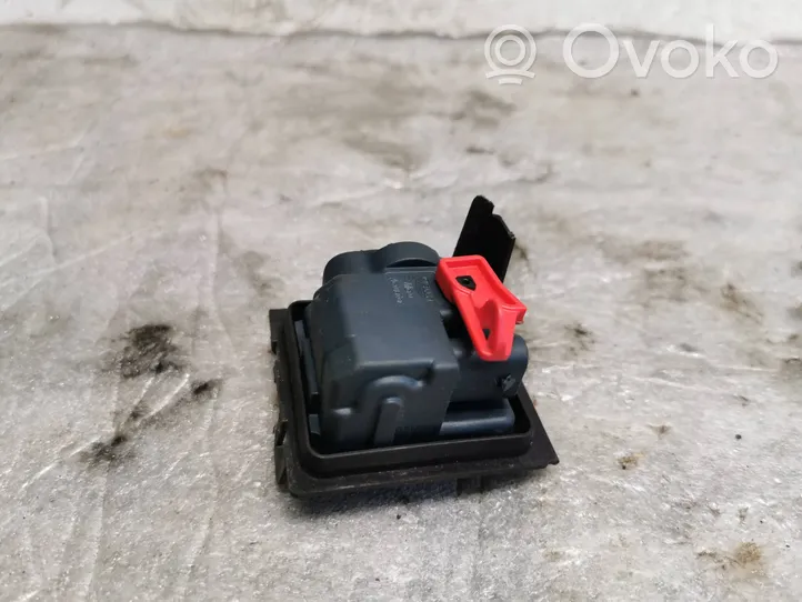 Mercedes-Benz B W246 W242 Verrouillage du bouchon du réservoir de carburant A0038203297