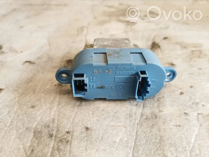 Volkswagen Touareg I Heater blower motor/fan resistor 7L0907521