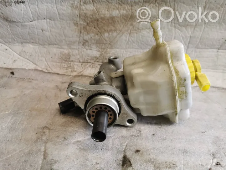 Volkswagen Touareg I Master brake cylinder 03350884921