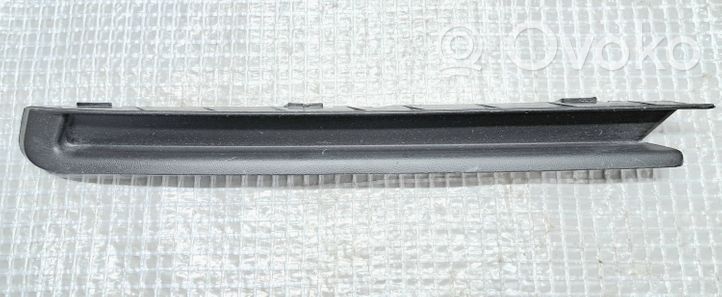 Volkswagen Jetta VI Grille inférieure de pare-chocs avant 5C6807234