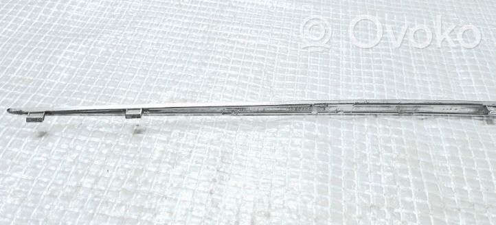 Mercedes-Benz E W211 Muotolista A2116850374