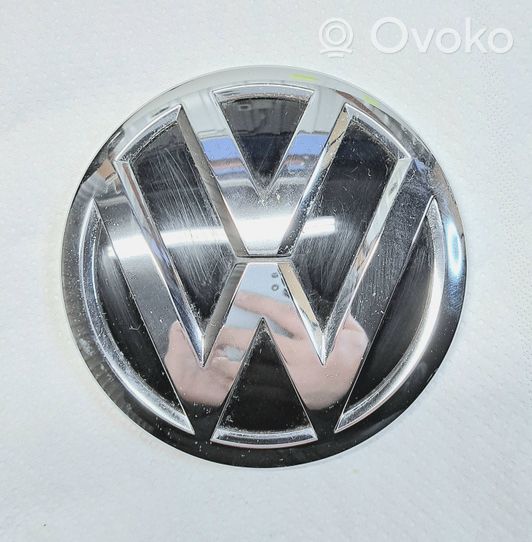 Volkswagen Jetta IV Gamintojo ženkliukas/ modelio raidės 5C6863630B