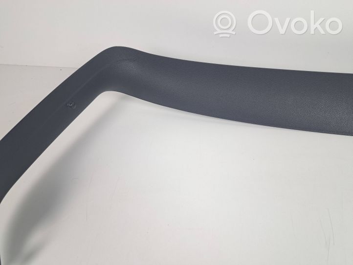 Volkswagen Golf VI Rivestimento superiore del portellone posteriore/bagagliaio 5K6867603