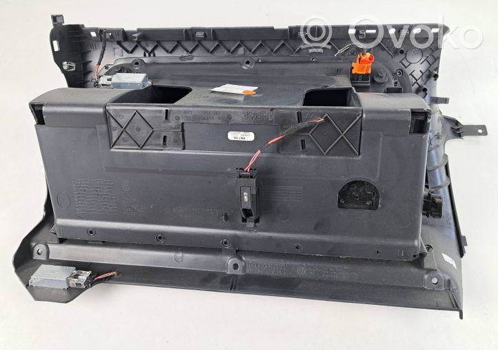 Volkswagen Golf VI Glove box 1K1857289L