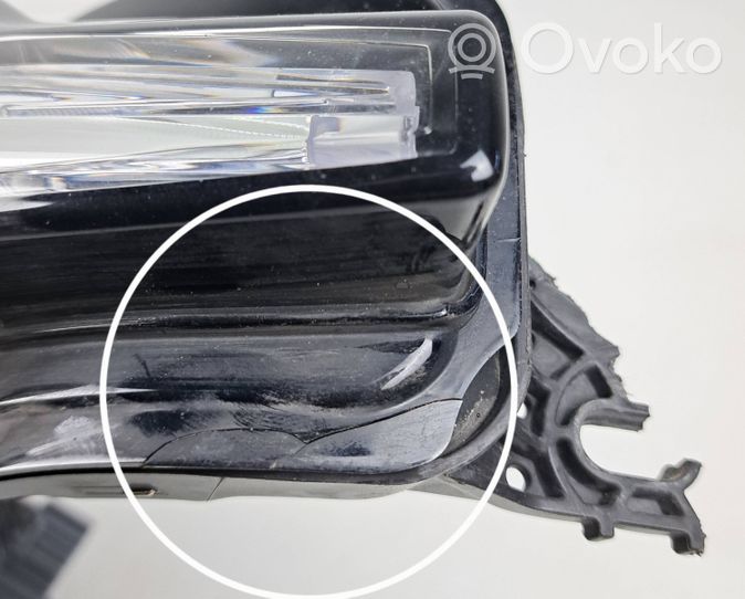 Volvo XC60 Lampa przednia 31655232