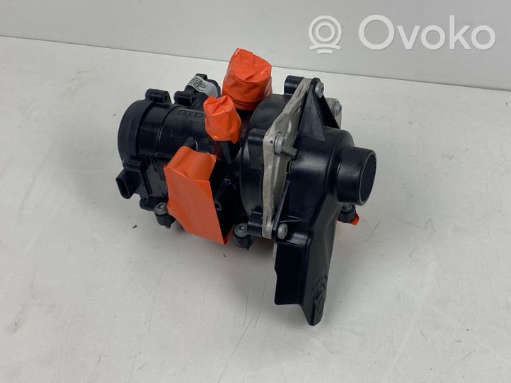 Audi A3 S3 8V Pompe de circulation d'eau 06L121111H