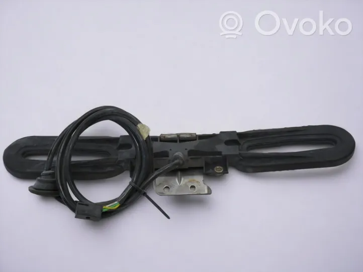 Mercedes-Benz SL R230 Radion antenni A2308200475