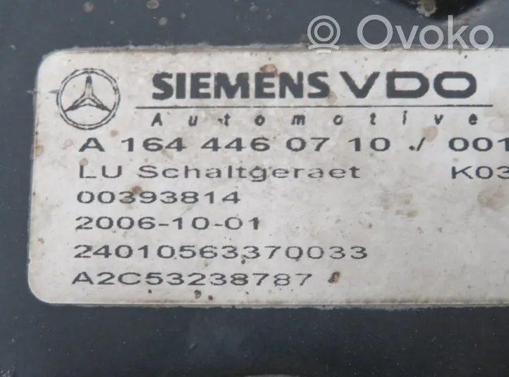 Mercedes-Benz R W251 Pavarų dėžės detalė A1644460710