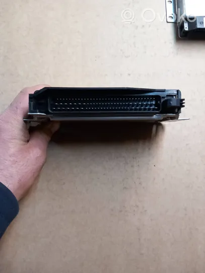 Audi A6 Allroad C5 Module de contrôle de boîte de vitesses ECU 4B0927156L