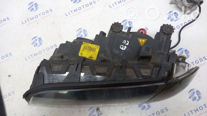 BMW 3 E46 Lampa przednia 8377261