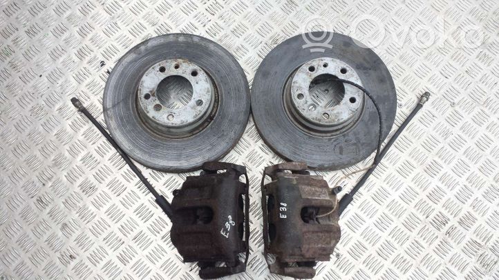 BMW 7 E38 Set dischi freno e pinze 