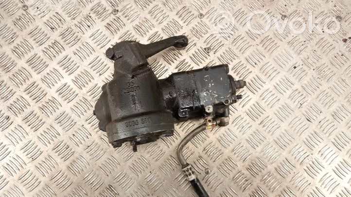 BMW 5 E28 Power steering pump 8054955230