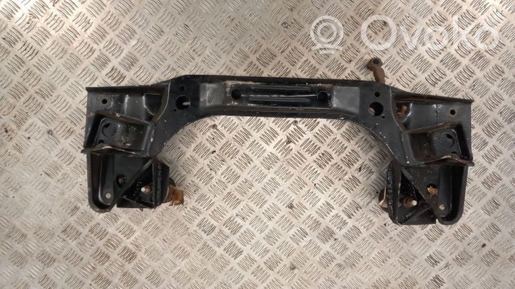 BMW 5 E28 Sottotelaio anteriore 31111140380