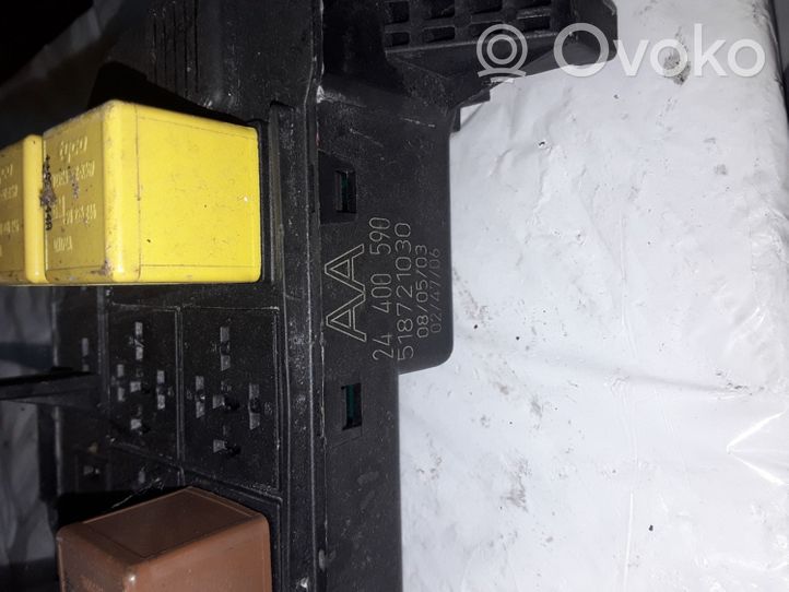 Opel Signum Fuse module 24400590