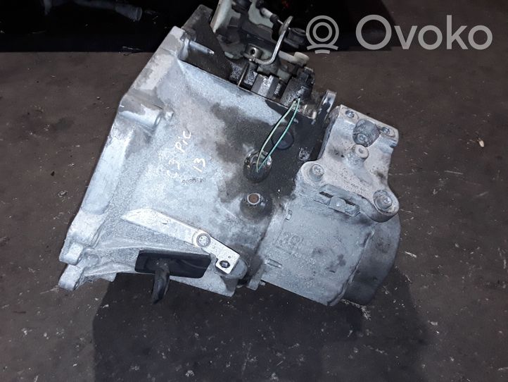 Citroen C3 Picasso Manualna 5-biegowa skrzynia biegów 7499480B